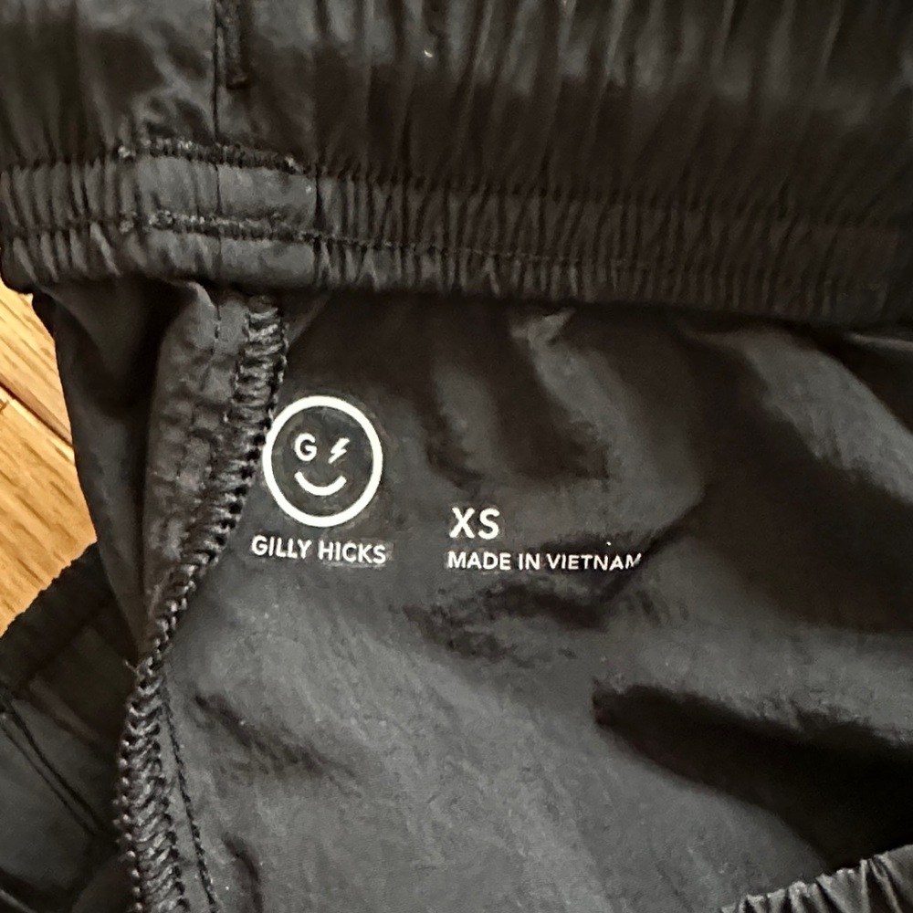 Gilly Hicks Black Cargo Jogger Wind Pants - Picture 2 of 2